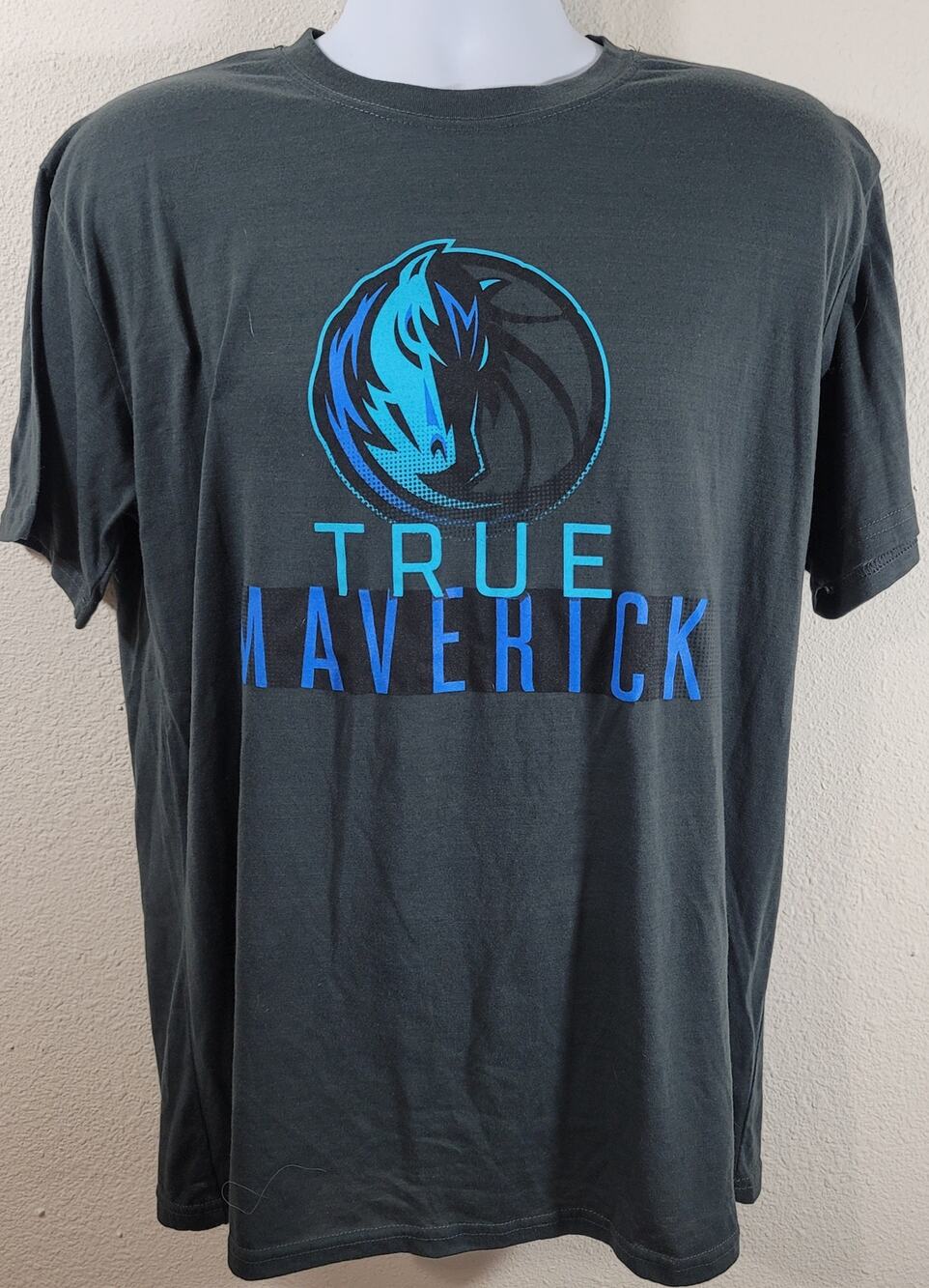 Charcoal Gray Dallas Mavericks NBA Graphic Logo True Maverick XL Lightweight